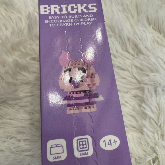Piglet Winnie the Pooh BRICKS Pink & Purple Pixel Building Set - 135 PCS - Picture 4 of 5